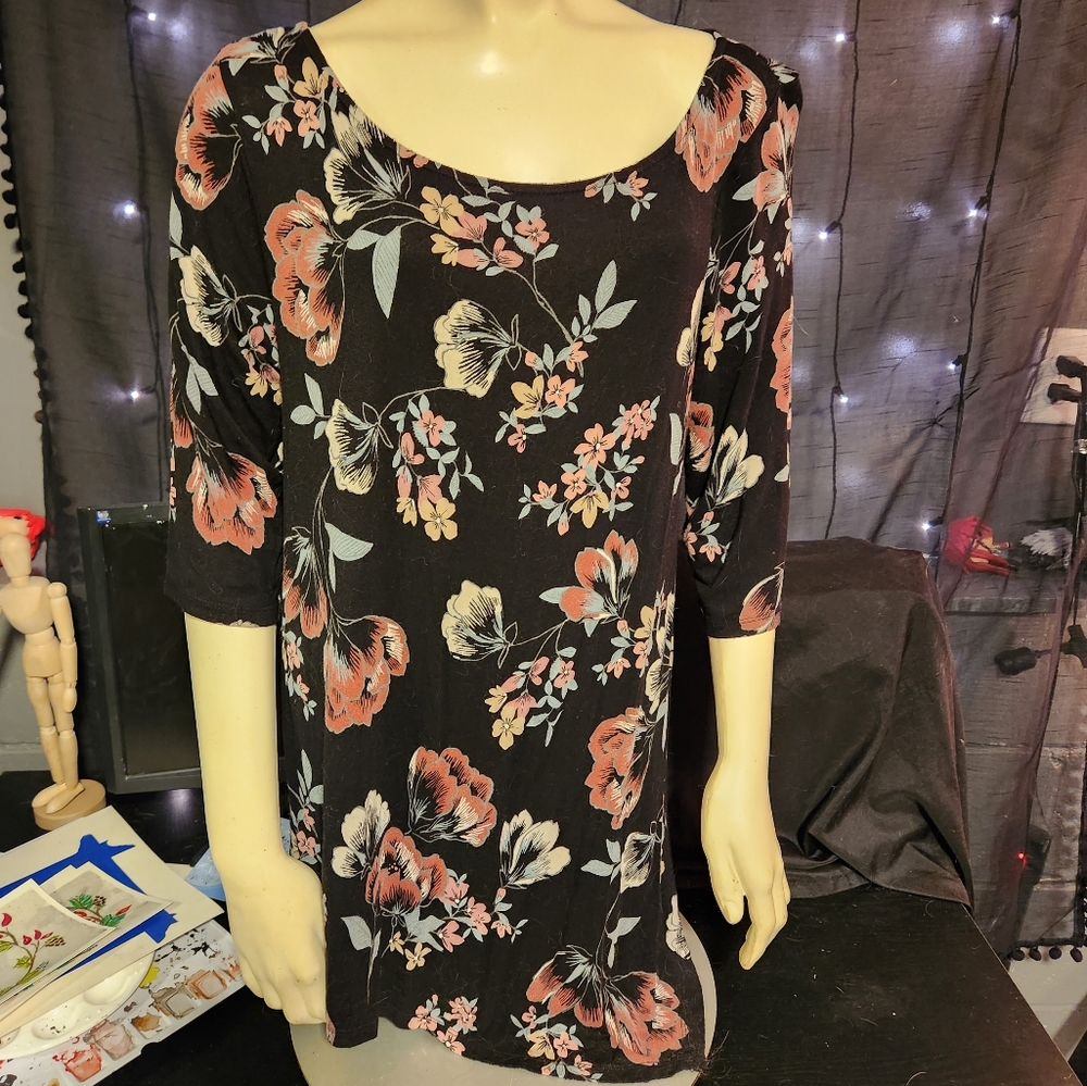Floral Crisscross Tunic
